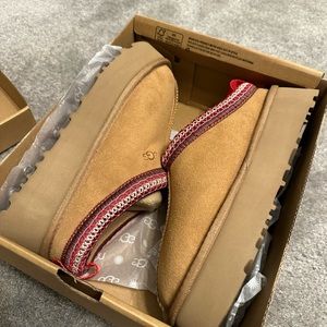UGG platform Tasman